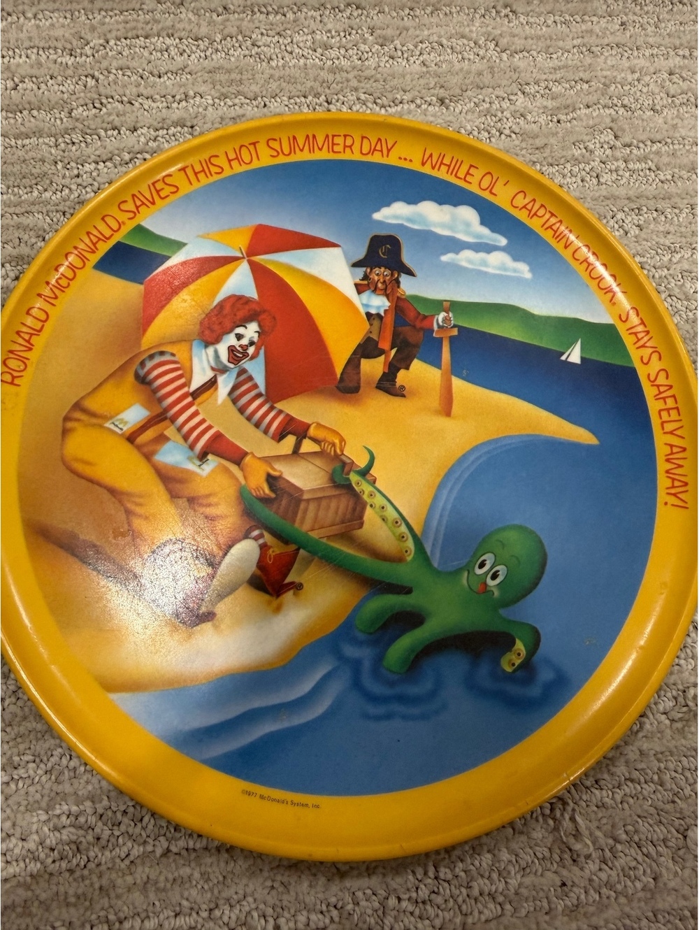 Set of 2 yellow McDonaldland beach melamine plates [COPY]